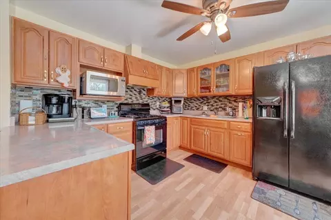 Kitchen - 2511 Sangamon Dr, Champaign, IL 61821 photo 1 of 4
