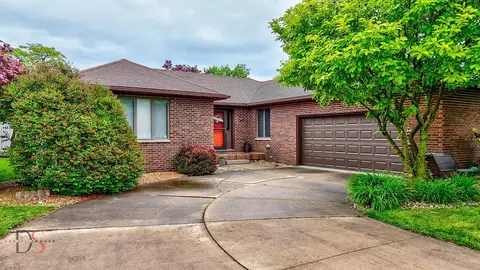 2610 Cherie Ln, Ottawa, IL 61350