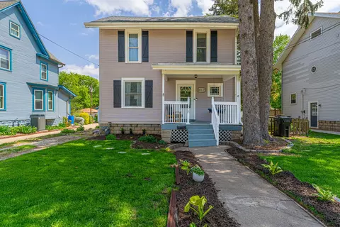 812 S Fell Ave, Normal, IL 61761