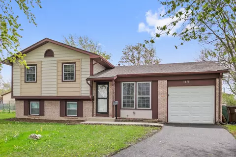 3858 Holly Ct, Country Club Hills, IL 60478