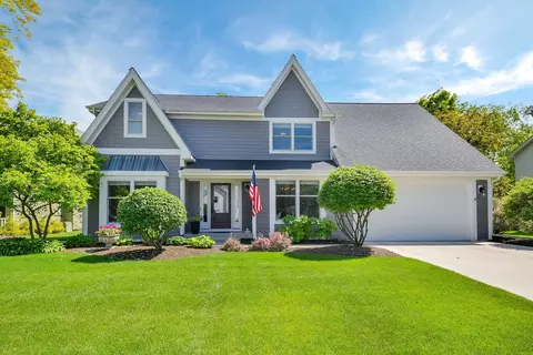 1240 Creek Ln, Batavia, IL 60510