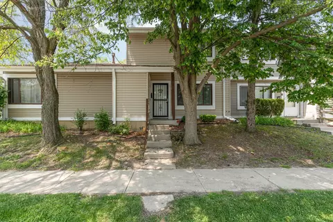 2265 Windsor Ln, Country Club Hills, IL 60478