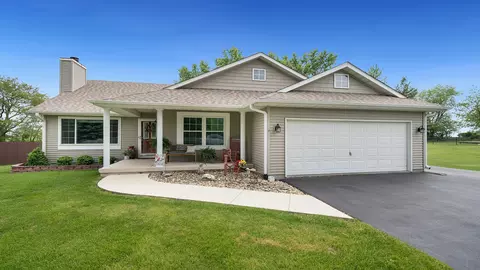 505 W Fieldstone Ct, Mount Morris, IL 61054