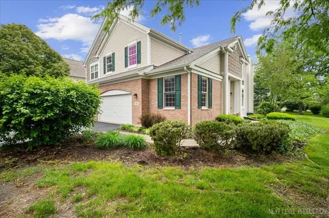 211 Trentt Dr #211, Batavia, IL 60510