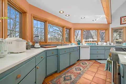 20719 Highview Rd, Marengo, IL 60152 photo 7