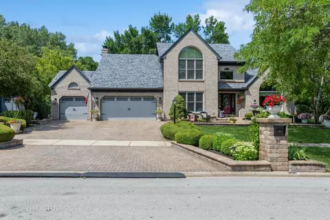 401 Haddassah Ct, Naperville, IL 60565