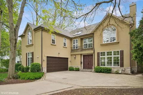 392 Jackson Ave, Glencoe, IL 60022