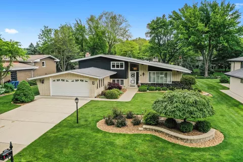 6850 W 131st St, Palos Heights, IL 60463