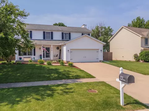 Exterior - 1712 Royal Pointe Dr, Bloomington, IL 61704 photo 7 of 18