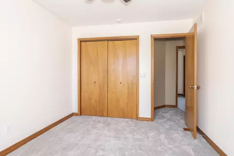 Bedroom - 1712 Royal Pointe Dr, Bloomington, IL 61704 photo 4 of 8