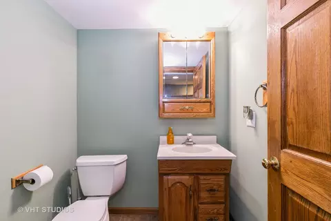 Bath - 9271 Birch Ave, Mokena, IL 60448 photo 4 of 4
