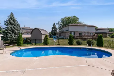 Exterior - 9271 Birch Ave, Mokena, IL 60448 photo 2 of 4