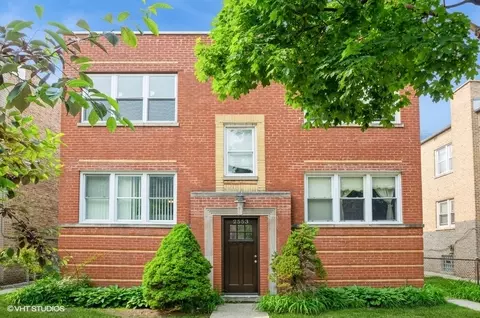 2553 W Summerdale St #2E, Chicago, IL 60625