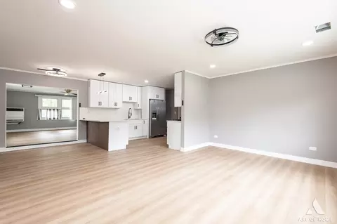 Living - 16568 Plainview Dr, Markham, IL 60428 photo 1 of 8