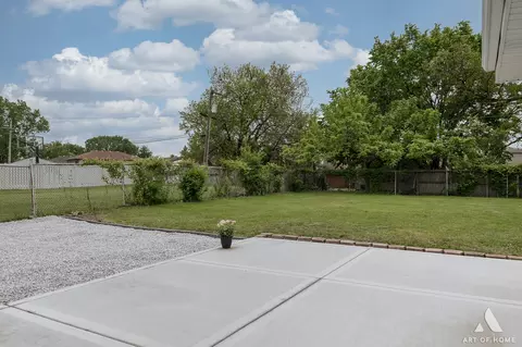 Exterior - 16568 Plainview Dr, Markham, IL 60428 photo 9 of 10