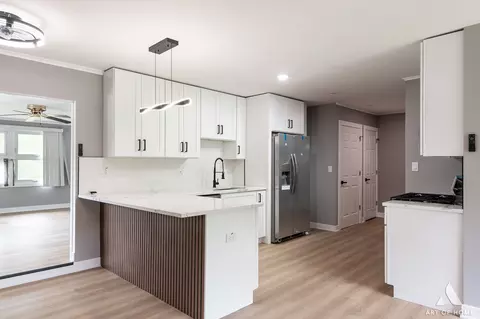 Kitchen - 16568 Plainview Dr, Markham, IL 60428 photo 1 of 5
