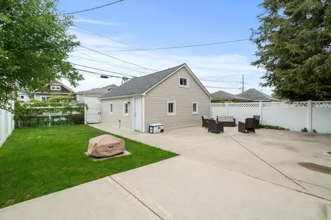 Exterior - 6433 28th St, Berwyn, IL 60402 photo 3 of 4