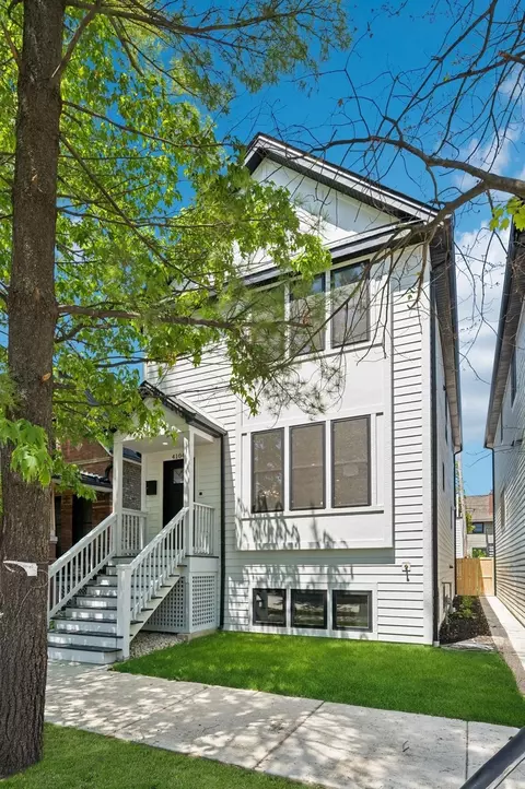 4104 W Eddy St, Chicago, IL 60641