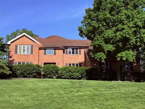 10 Black Walnut Trl, Palos Park, IL 60464
