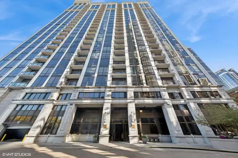 233 E 13th St #1902, Chicago, IL 60605