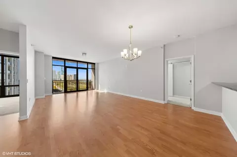 Living - 233 E 13th St #1902, Chicago, IL 60605 photo 2 of 4