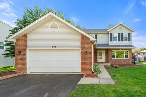 303 Chipmunk Dr, Oswego, IL 60543