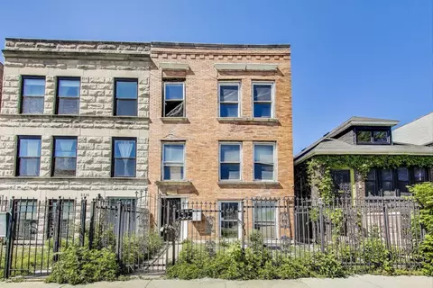 3314 W Carroll Ave, Chicago, IL 60624