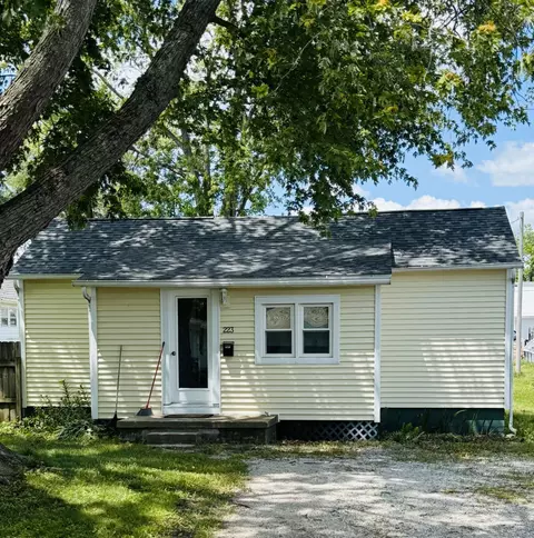 223 S Wood St, Gibson City, IL 60936