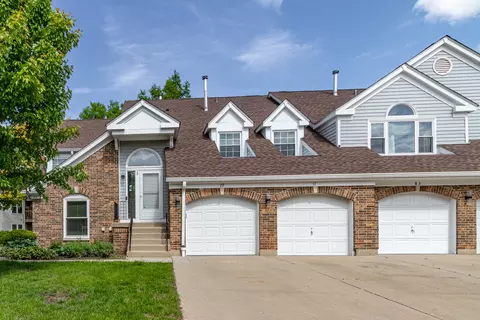 79 Willow Pkwy, Buffalo Grove, IL 60089