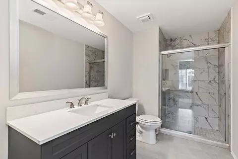 Bath - 1623 Camberley Ct, Bartlett, IL 60103 photo 2 of 2