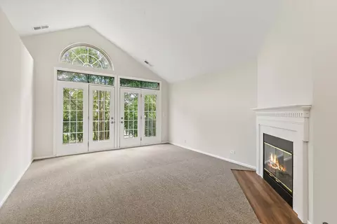 Living - 1623 Camberley Ct, Bartlett, IL 60103 photo 3 of 7