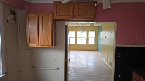 316 E 107th St, Chicago, IL 60628 photo 11