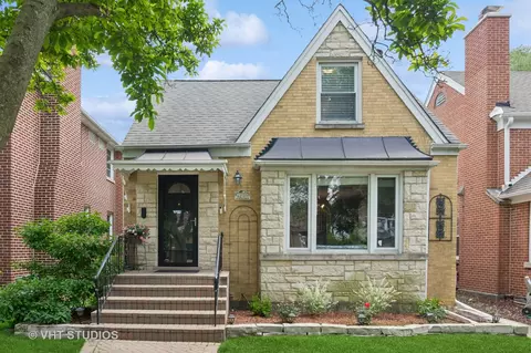 6209 N Legett Ave, Chicago, IL 60646