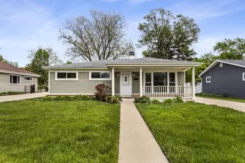 521 N 3rd Ave, Villa Park, IL 60181