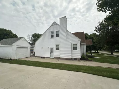 506 W Morris St, Morrison, IL 61270 photo 3