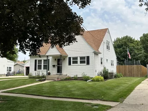 506 W Morris St, Morrison, IL 61270 photo 2