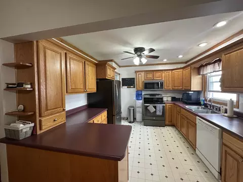 506 W Morris St, Morrison, IL 61270 photo 12