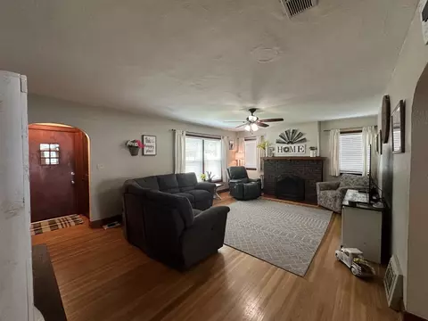 506 W Morris St, Morrison, IL 61270 photo 10