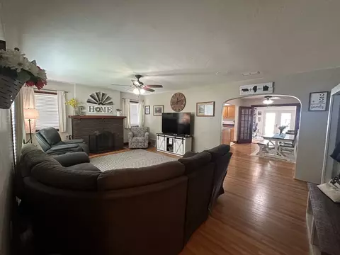 506 W Morris St, Morrison, IL 61270 photo 8