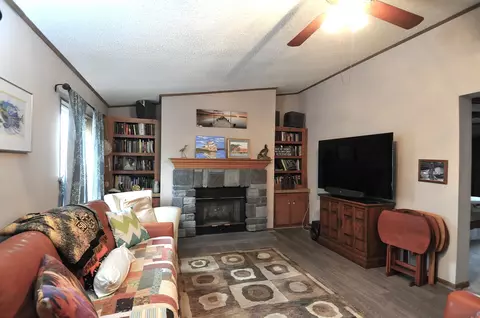 5453 White Pine Ln, Roscoe, IL 61073 photo 8