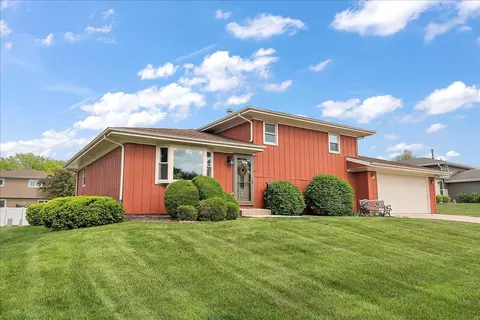518 Rodney St, Lockport, IL 60441