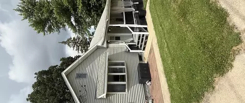 1203 W Oakland Ave, Bloomington, IL 61701