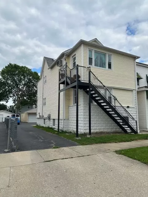 115 N 22nd Ave, Melrose Park, IL 60160