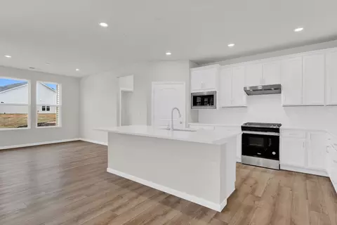 Kitchen - 3279 Wildlight Rd, Aurora, IL 60503 photo 3 of 3