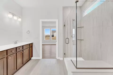 Bath - 3279 Wildlight Rd, Aurora, IL 60503 photo 3 of 3