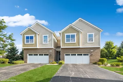 14 E Moseley Rd, Palatine, IL 60074