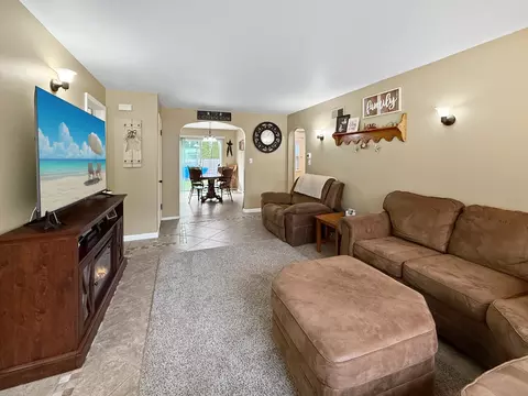 Living - Undisclosed, Forreston, IL 61030 photo 5 of 6