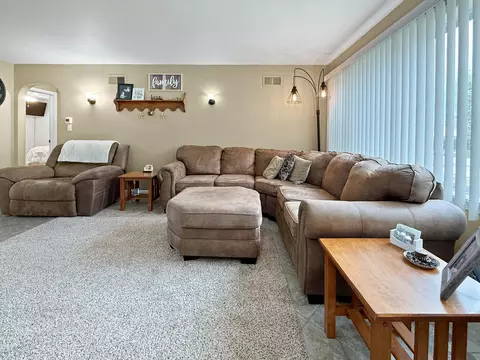 Living - Undisclosed, Forreston, IL 61030 photo 4 of 6
