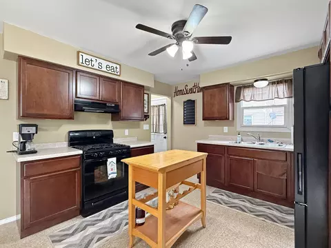 Kitchen - Undisclosed, Forreston, IL 61030 photo 5 of 6