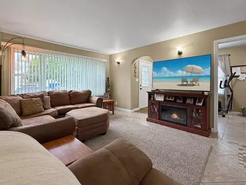Living - Undisclosed, Forreston, IL 61030 photo 6 of 6